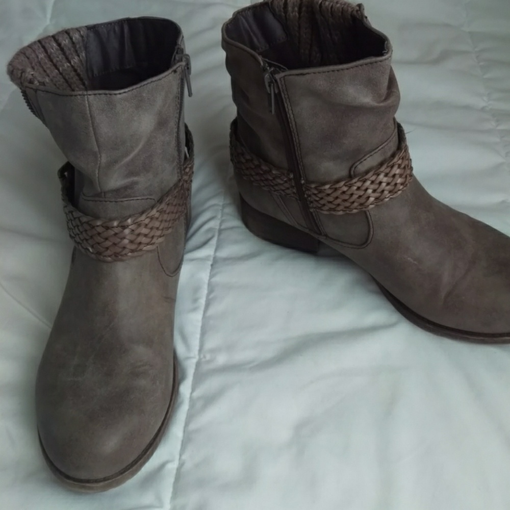 Mudd Boots, dark tan/brown